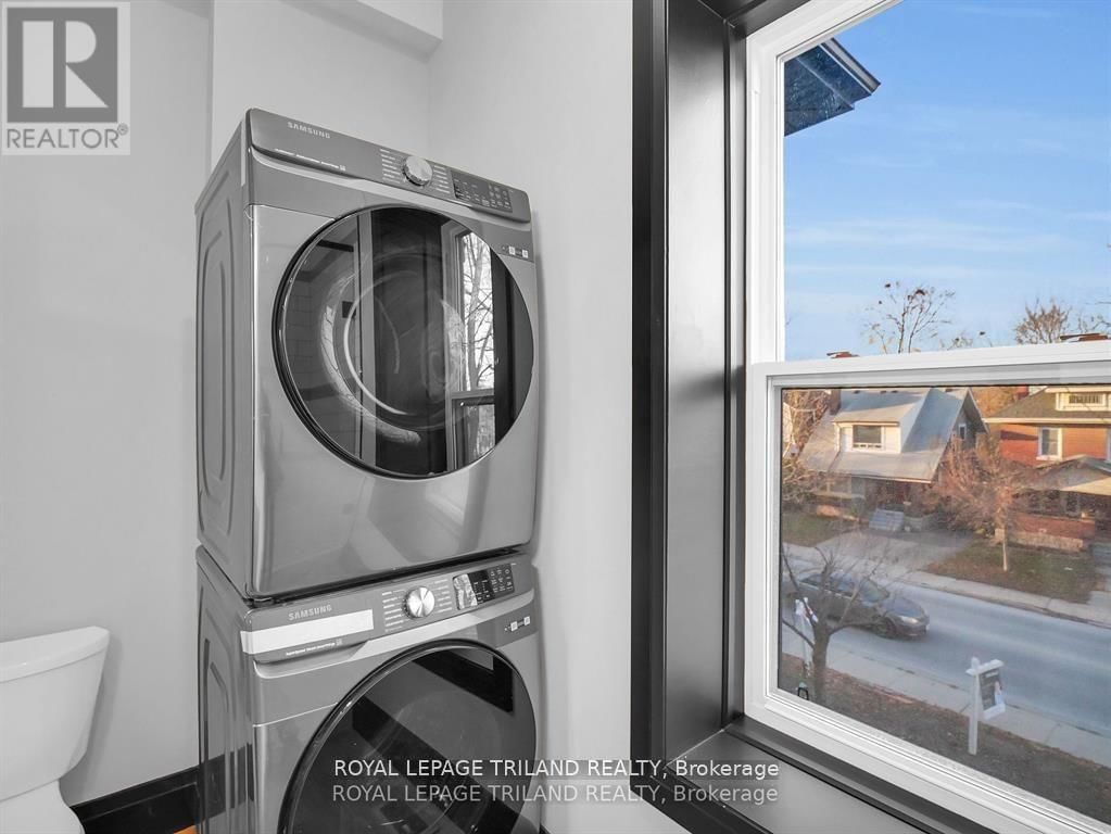 54 STANLEY STREET Image 31