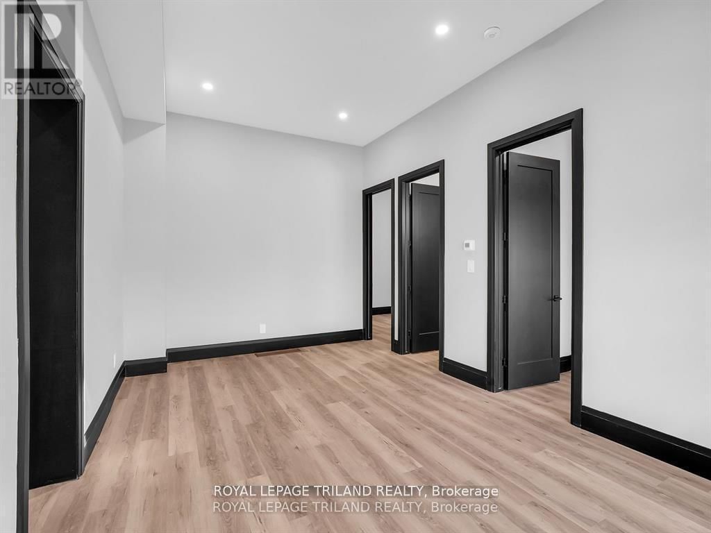 54 STANLEY STREET Image 8