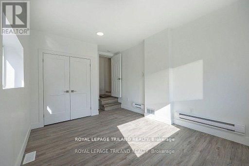 241 RIDOUT STREET SOUTH Image 12