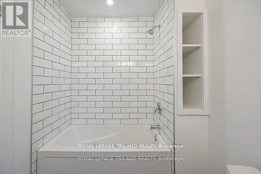 241 RIDOUT STREET SOUTH Image 14