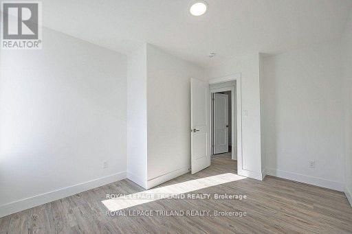 241 RIDOUT STREET SOUTH Image 5