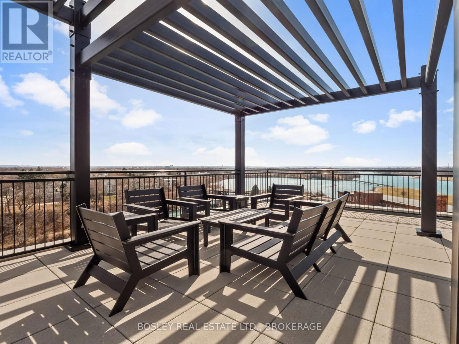 407 - 57 LAKEPORT ROAD Image 2