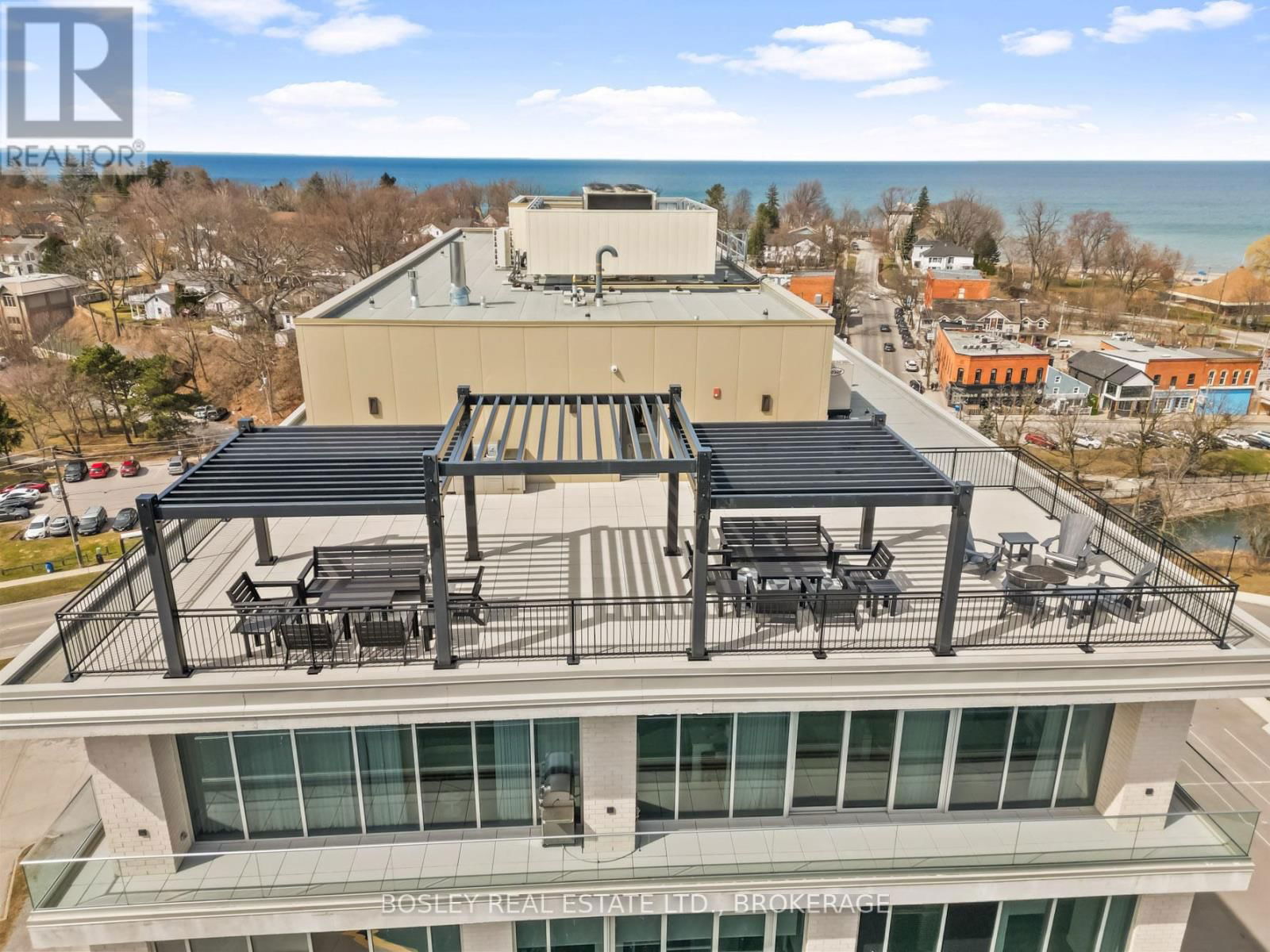 407 - 57 LAKEPORT ROAD Image 32