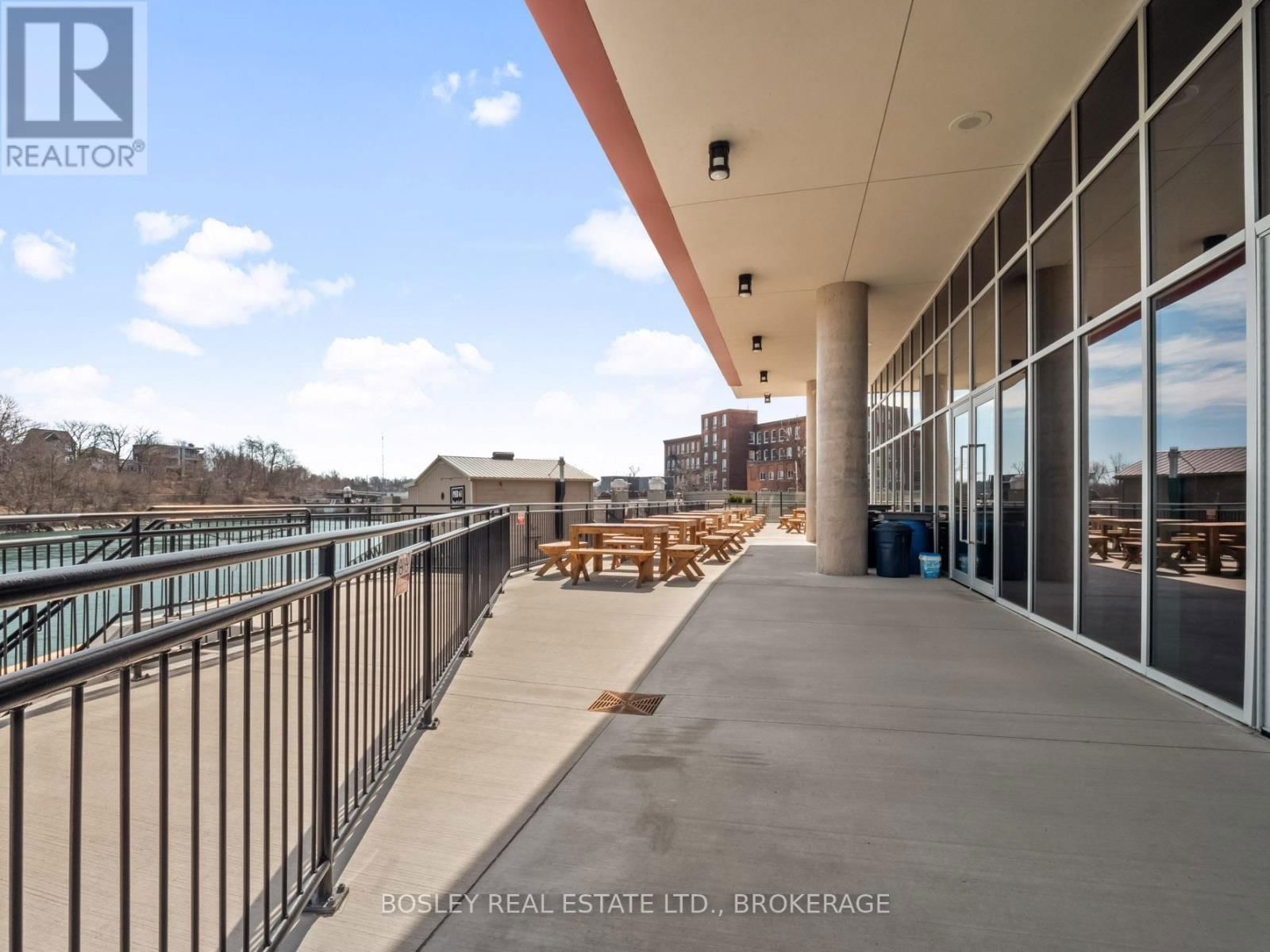 407 - 57 LAKEPORT ROAD Image 38