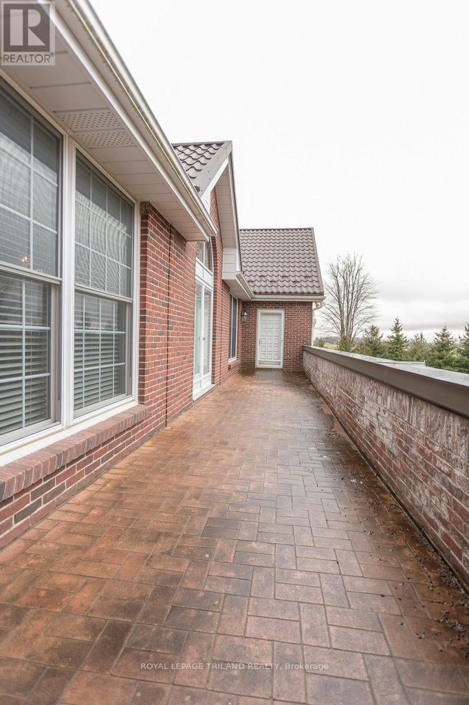 2643 OLD VICTORIA ROAD Image 11