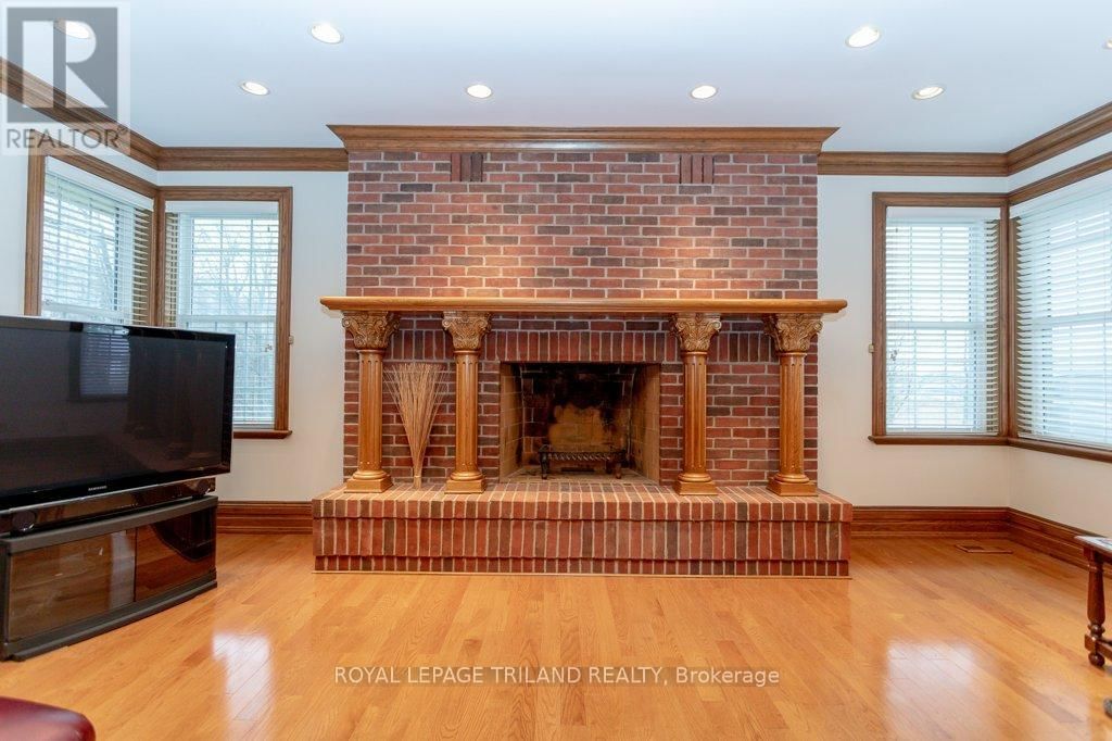 2643 OLD VICTORIA ROAD Image 16