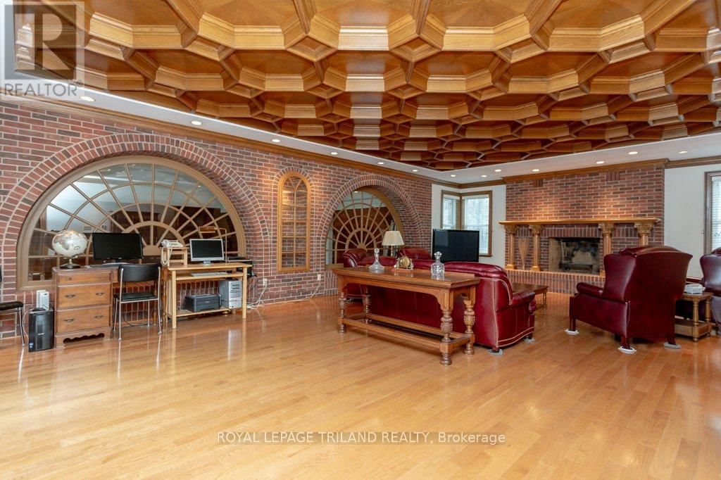 2643 OLD VICTORIA ROAD Image 18