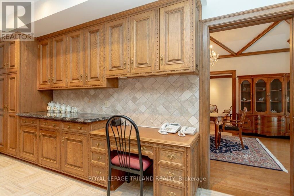 2643 OLD VICTORIA ROAD Image 24