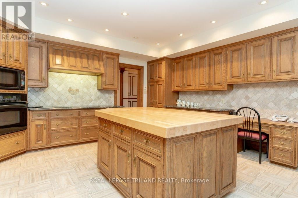 2643 OLD VICTORIA ROAD Image 25
