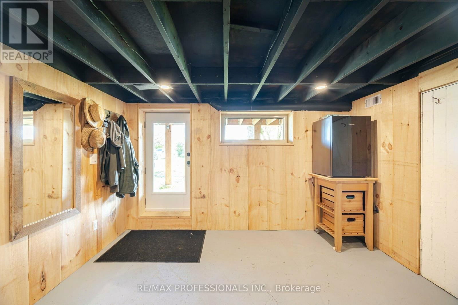 135850 9TH LINE Image 27