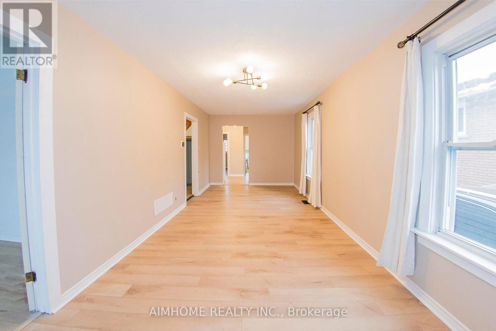 160 IVON AVENUE Image 2