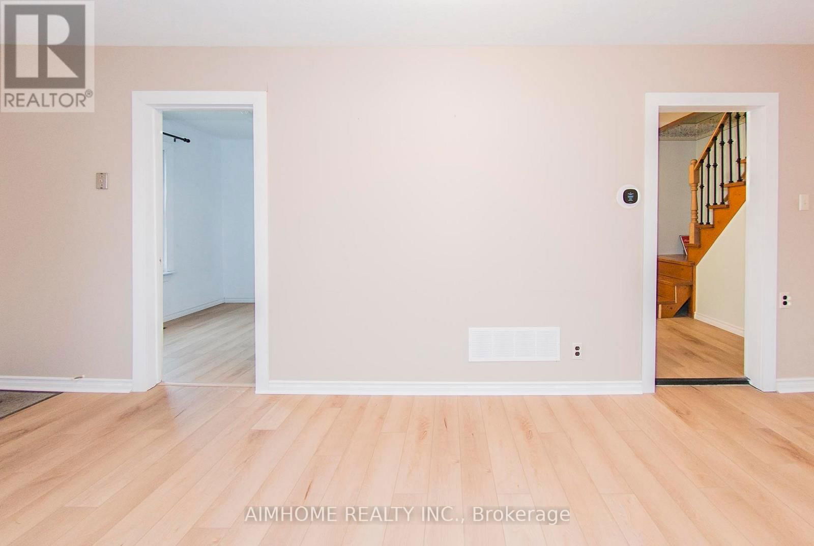 160 IVON AVENUE Image 5