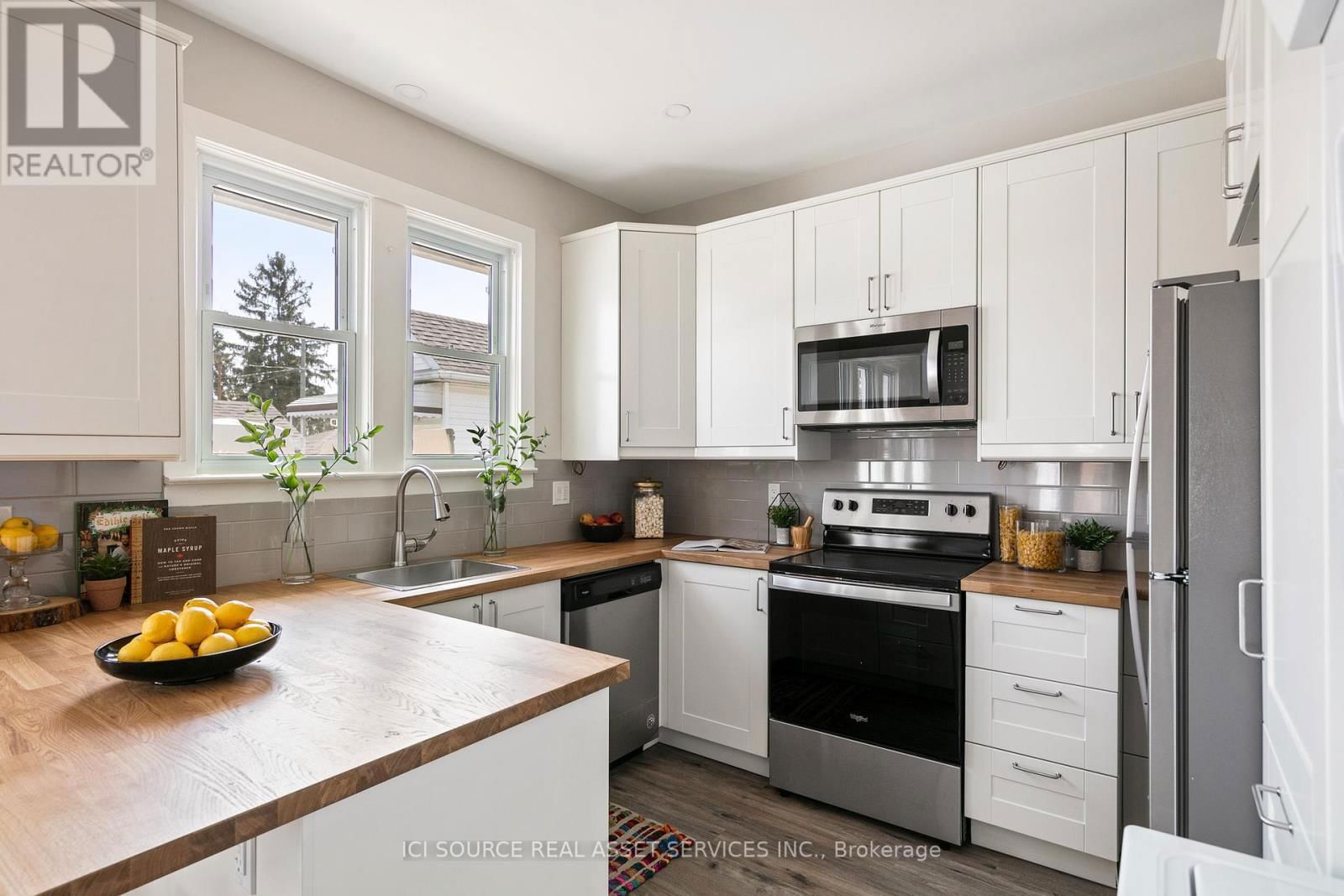 1 - 2207 TURNER ROAD Image 2