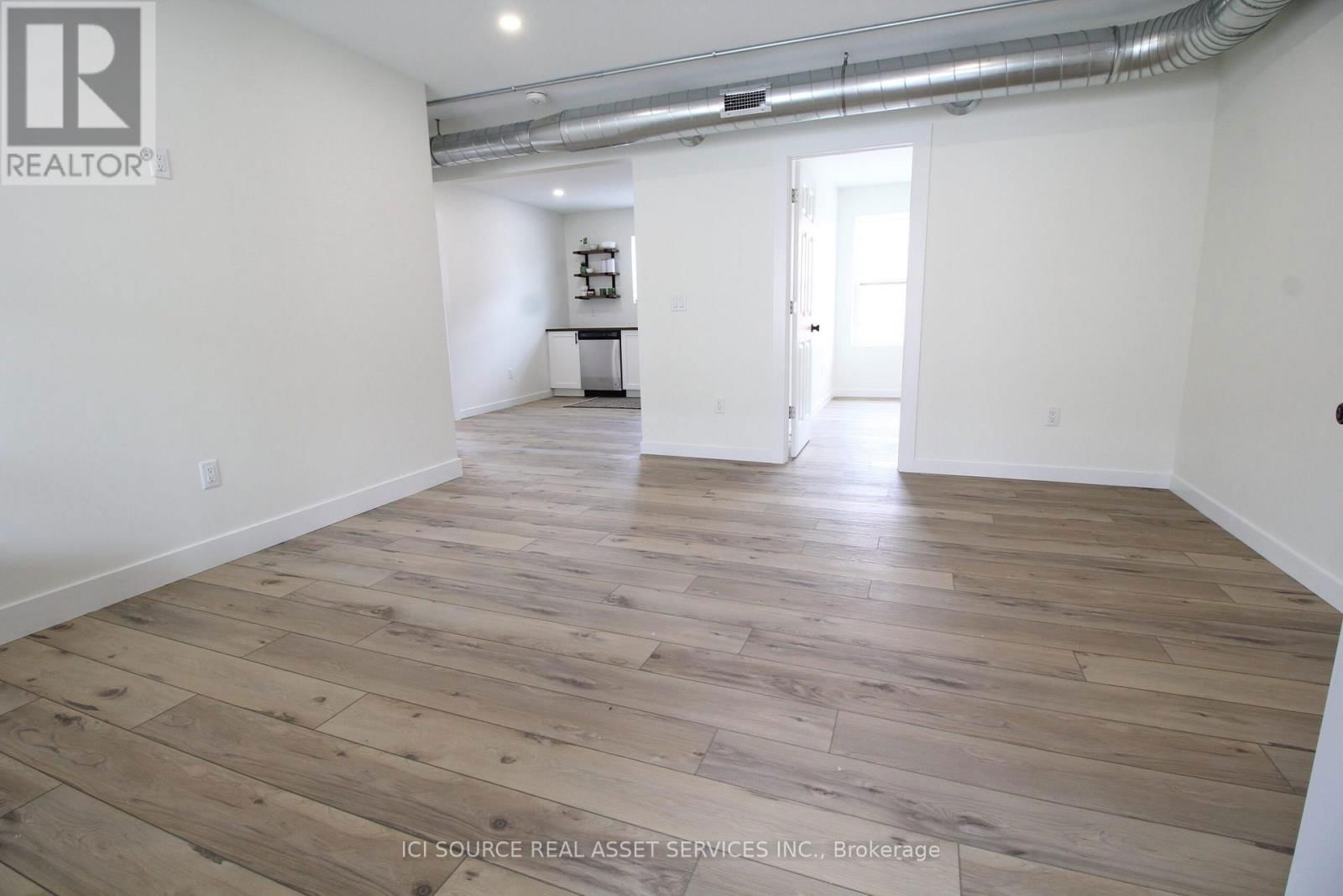 Unit 6 - 2 TALBOT STREET SOUTH Image 6