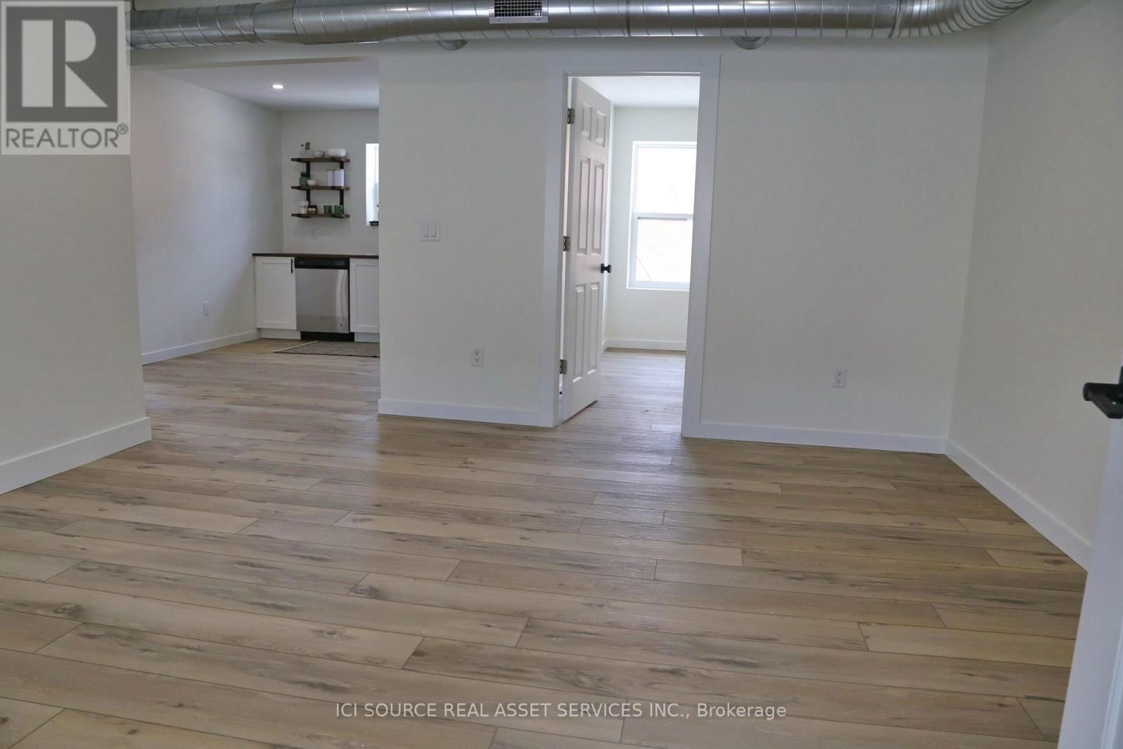 Unit 6 - 2 TALBOT STREET SOUTH Image 7