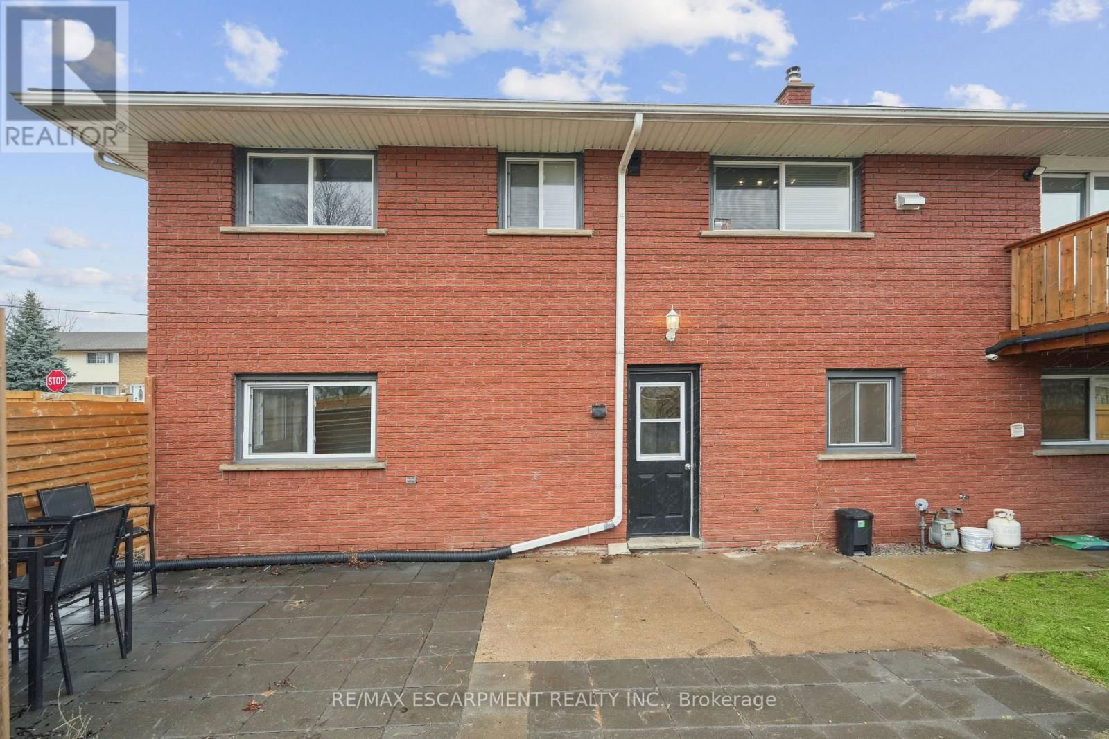 Lower Unit - 80 EAST STREET Image 23