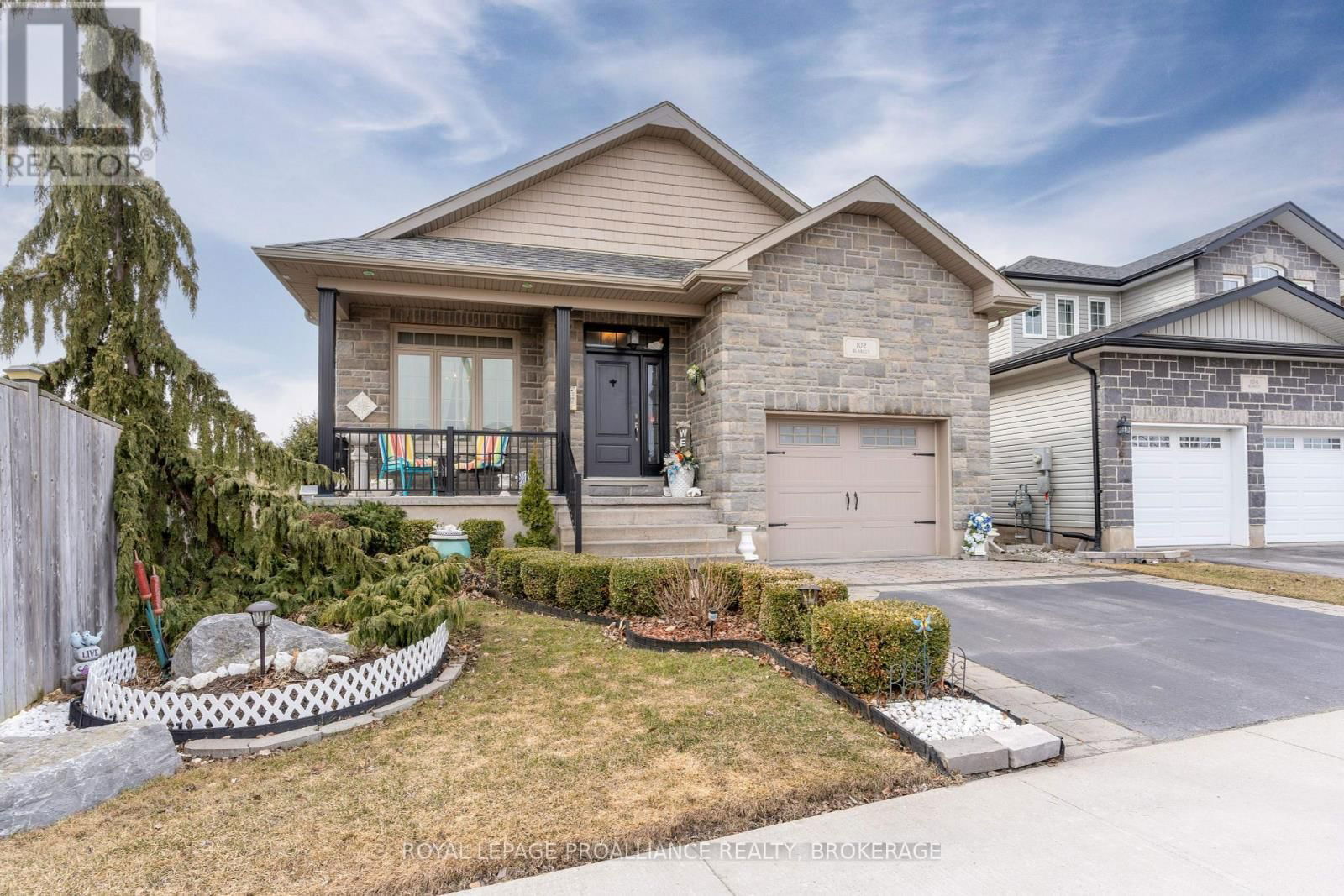 102 BLAKELY STREET Image 3