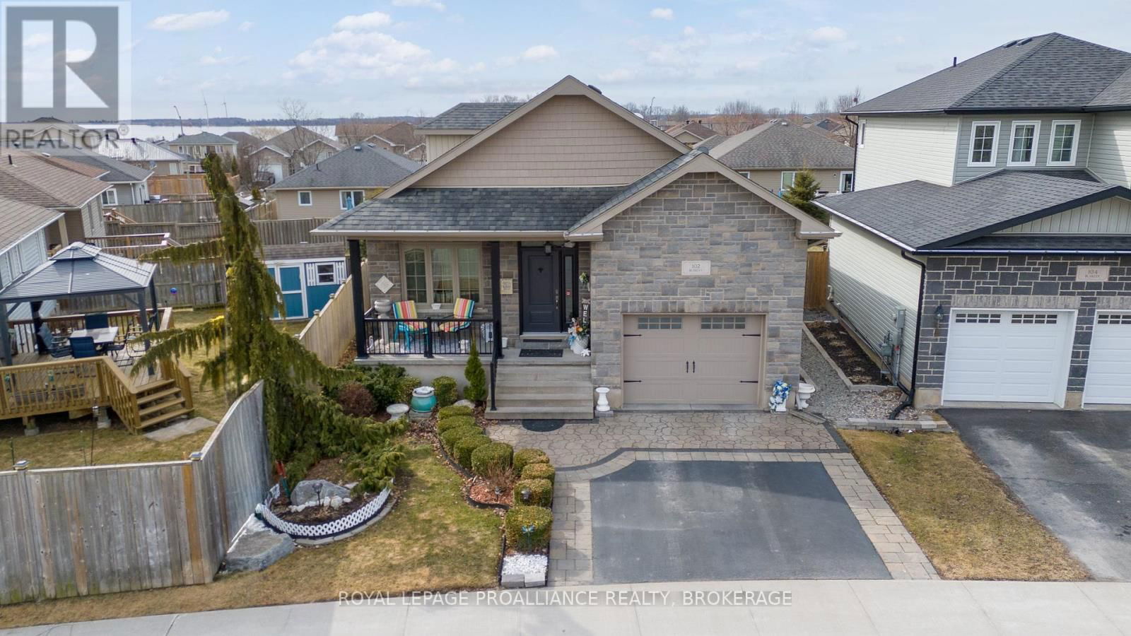 102 BLAKELY STREET Image 4