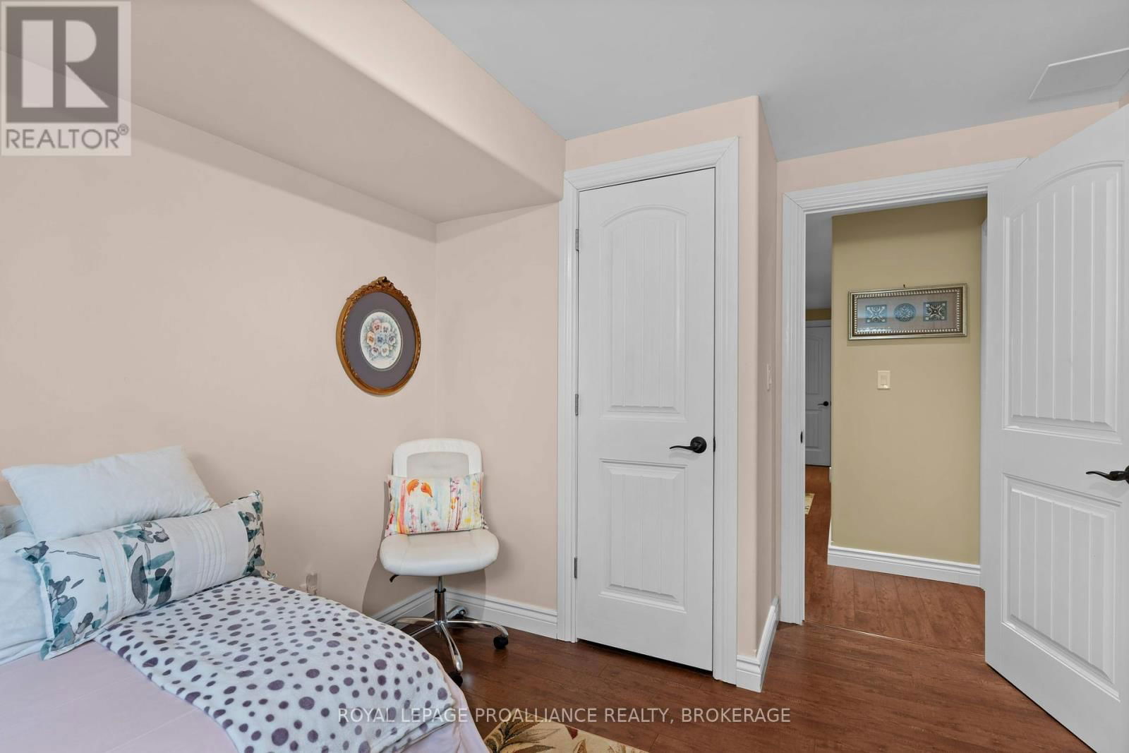 102 BLAKELY STREET Image 41