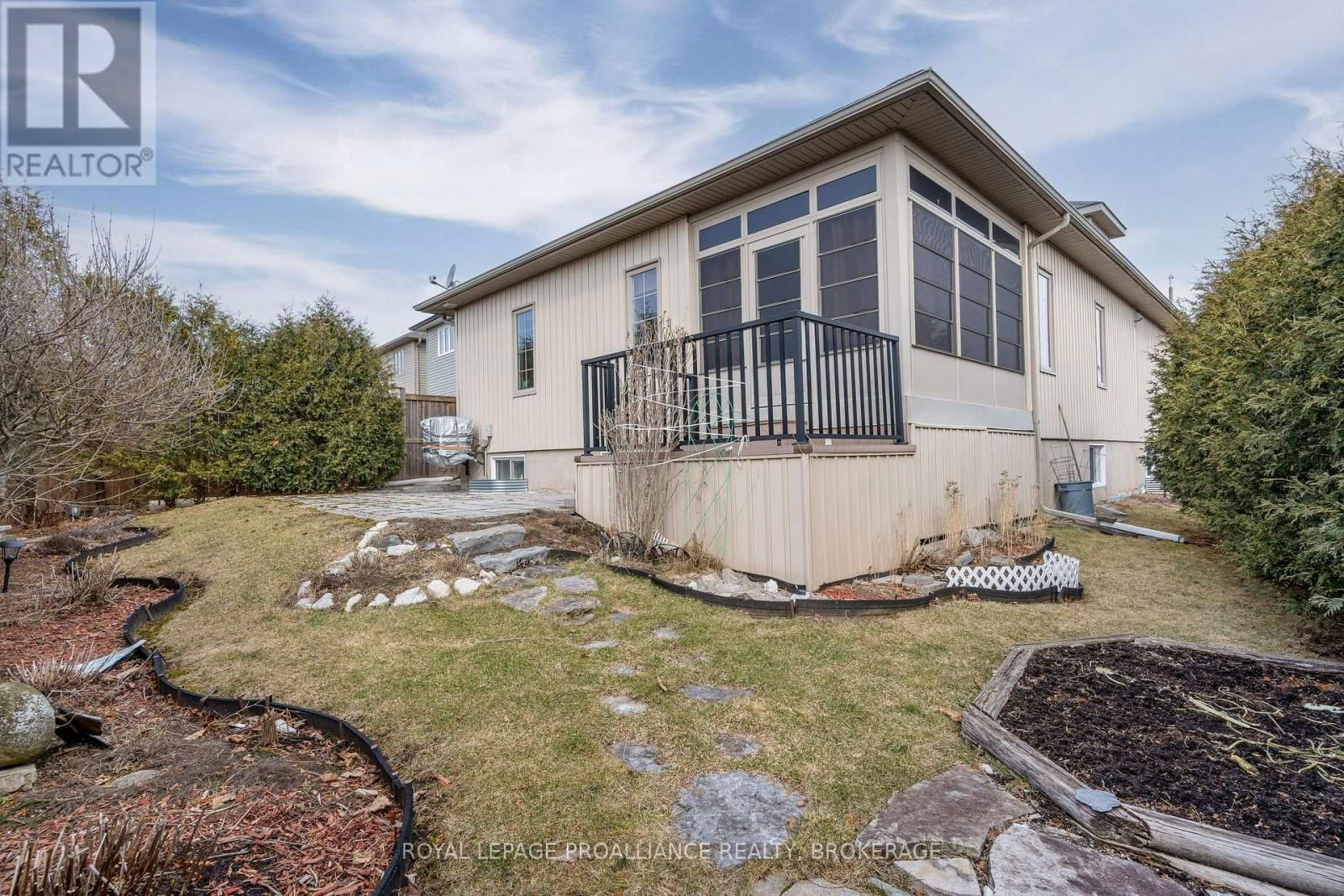 102 BLAKELY STREET Image 46