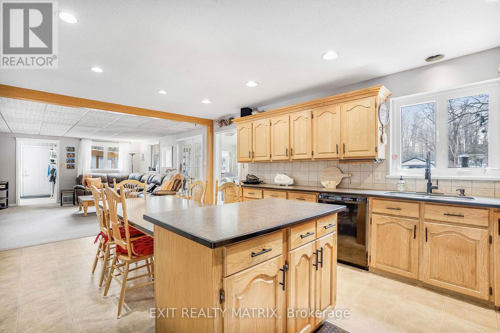 732 PATTEE ROAD Image 10