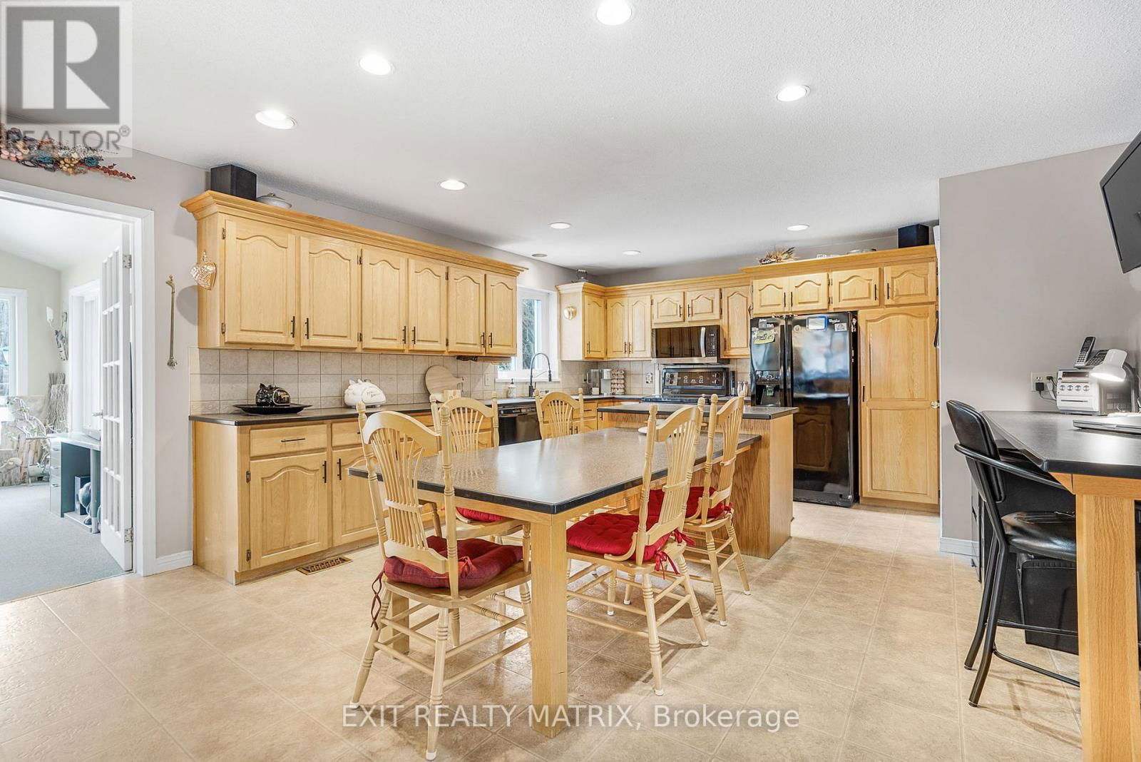 732 PATTEE ROAD Image 6