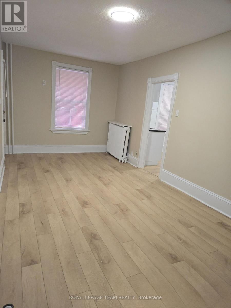 158 ST ANDREW STREET Image 13