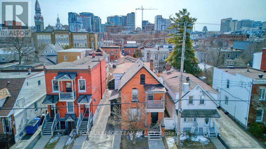 158 ST ANDREW STREET Image 20