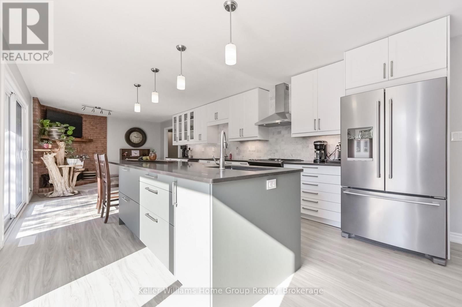 840 ST GEORGE STREET EAST Image 15
