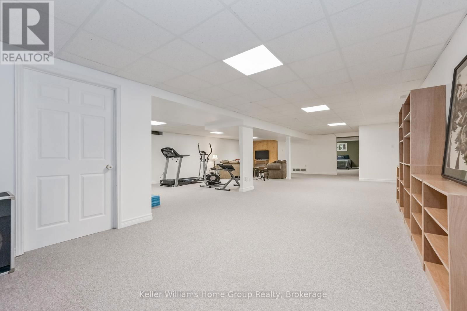 840 ST GEORGE STREET EAST Image 32