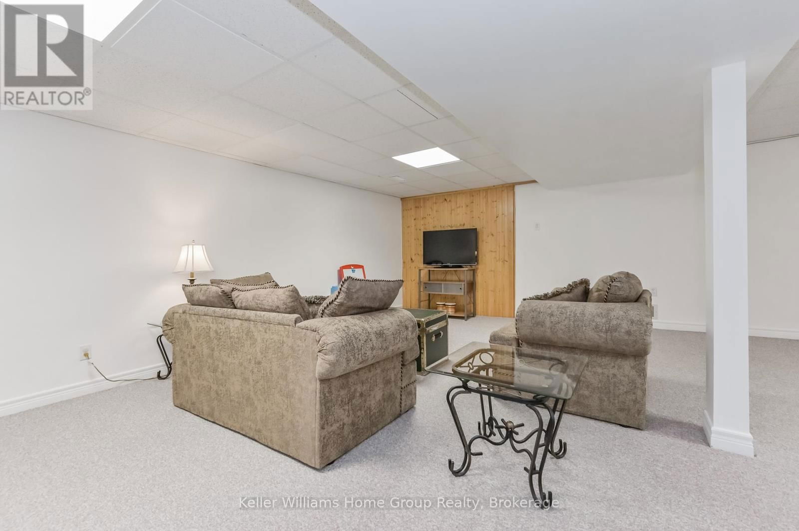 840 ST GEORGE STREET EAST Image 34