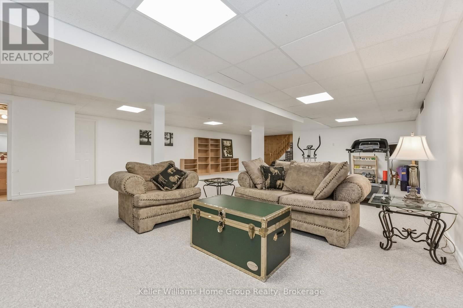 840 ST GEORGE STREET EAST Image 35