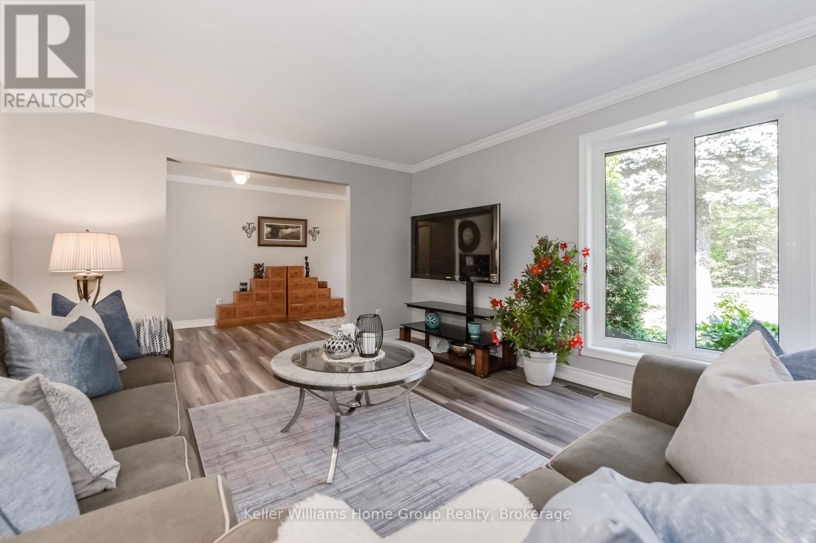 840 ST GEORGE STREET EAST Image 8