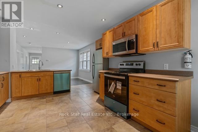 225 CHAFFEY STREET Image 15