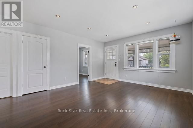 225 CHAFFEY STREET Image 23