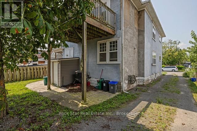 225 CHAFFEY STREET Image 33