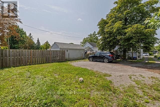 225 CHAFFEY STREET Image 35