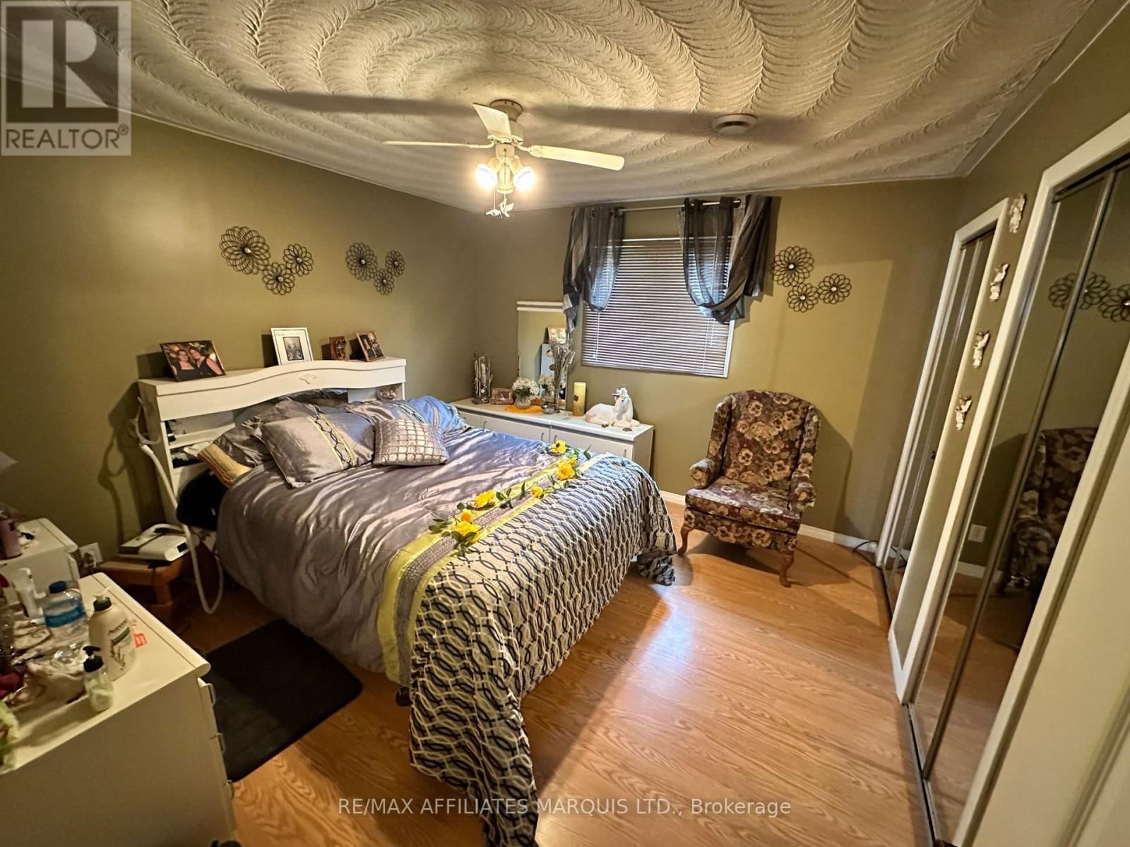 237 BISHOP STREET SOUTH Image 12