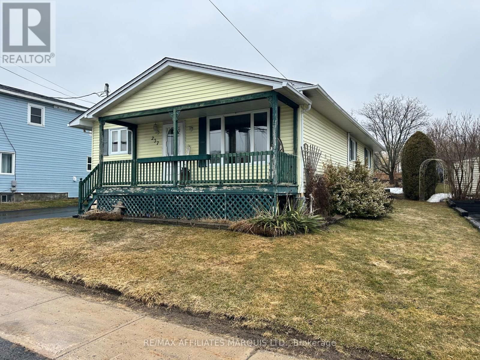 237 BISHOP STREET SOUTH Image 2