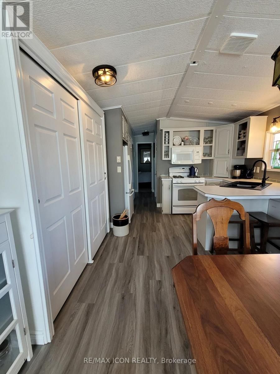 77307 BLUEWATER HIGHWAY Image 19