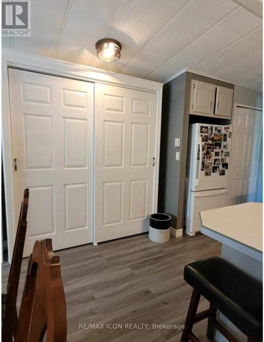 77307 BLUEWATER HIGHWAY Image 25
