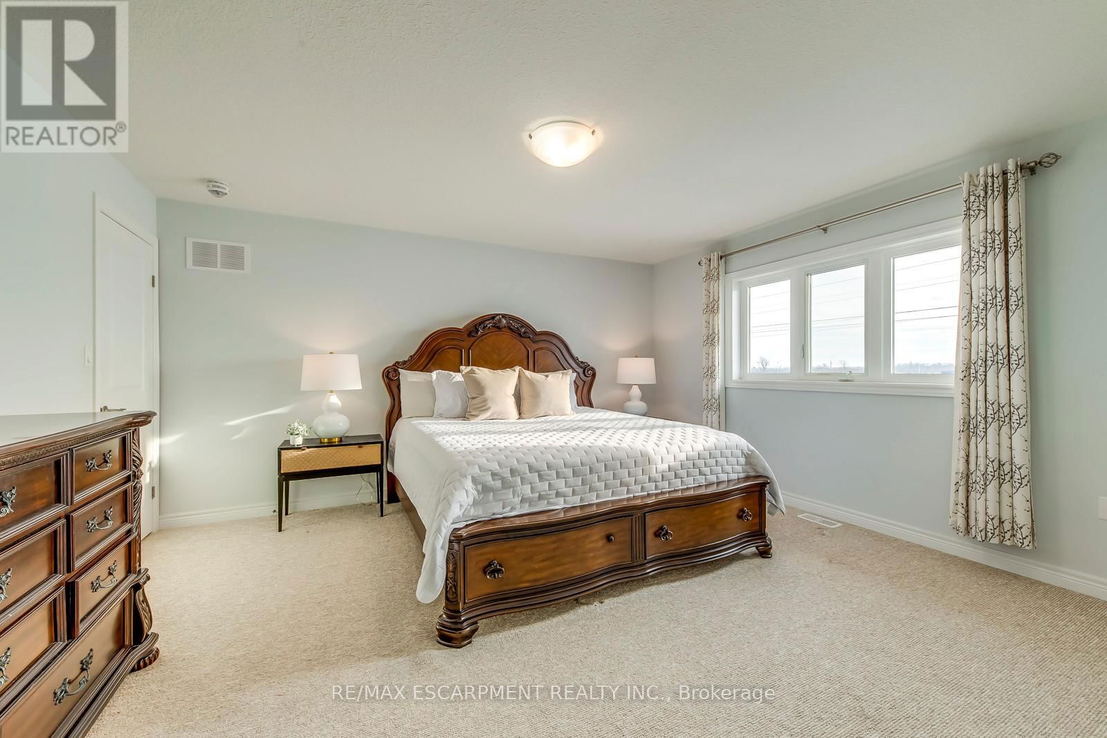 428 DALGLEISH TRAIL Image 29