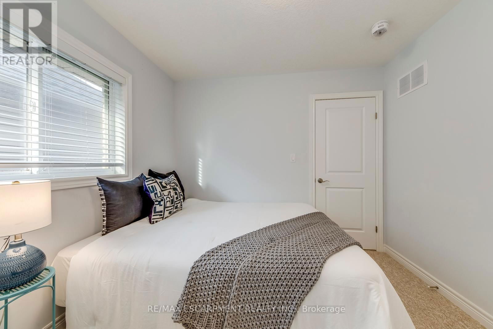428 DALGLEISH TRAIL Image 37