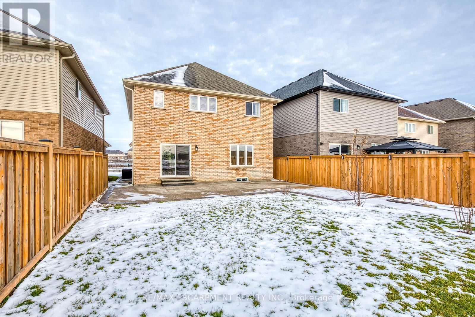 428 DALGLEISH TRAIL Image 43