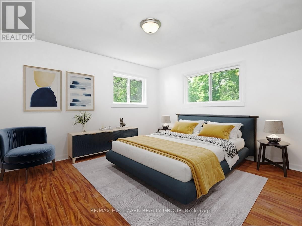 8692 BANK STREET Image 34