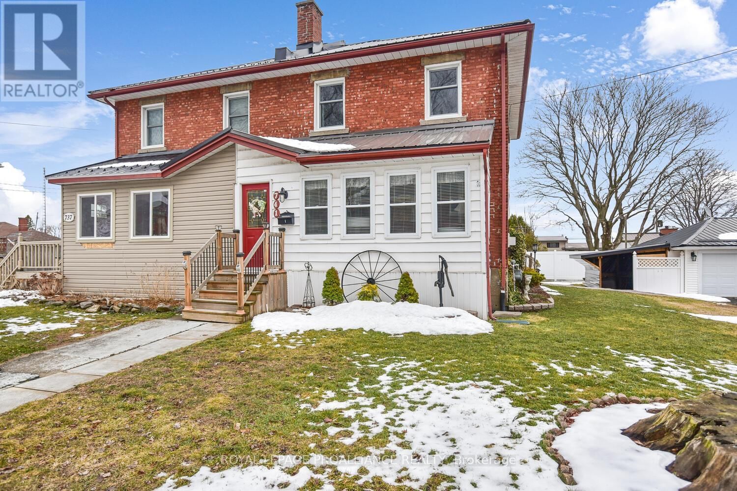 741 BENSON STREET EAST Image 1