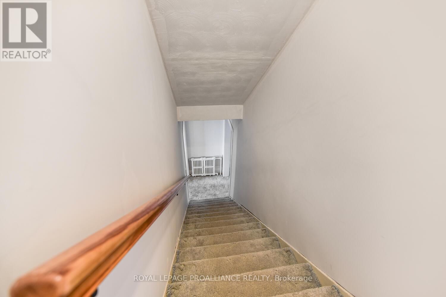 741 BENSON STREET EAST Image 12