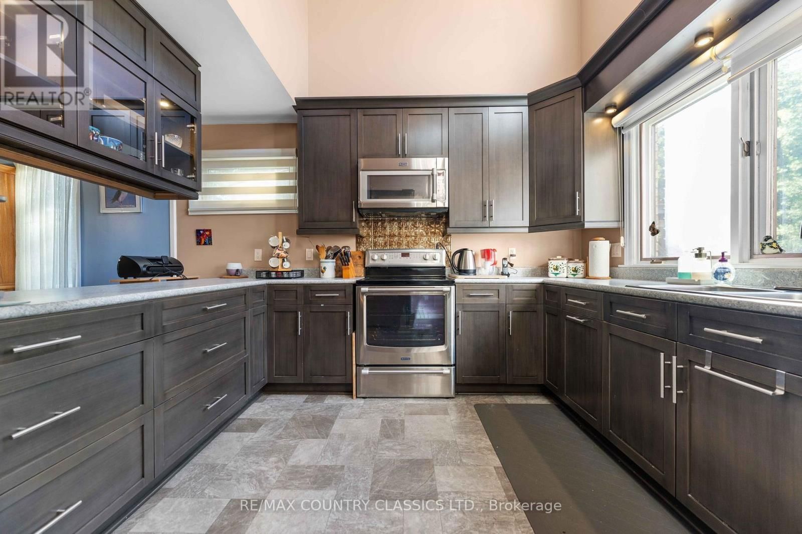 13 LORBETSKI ROAD Image 9