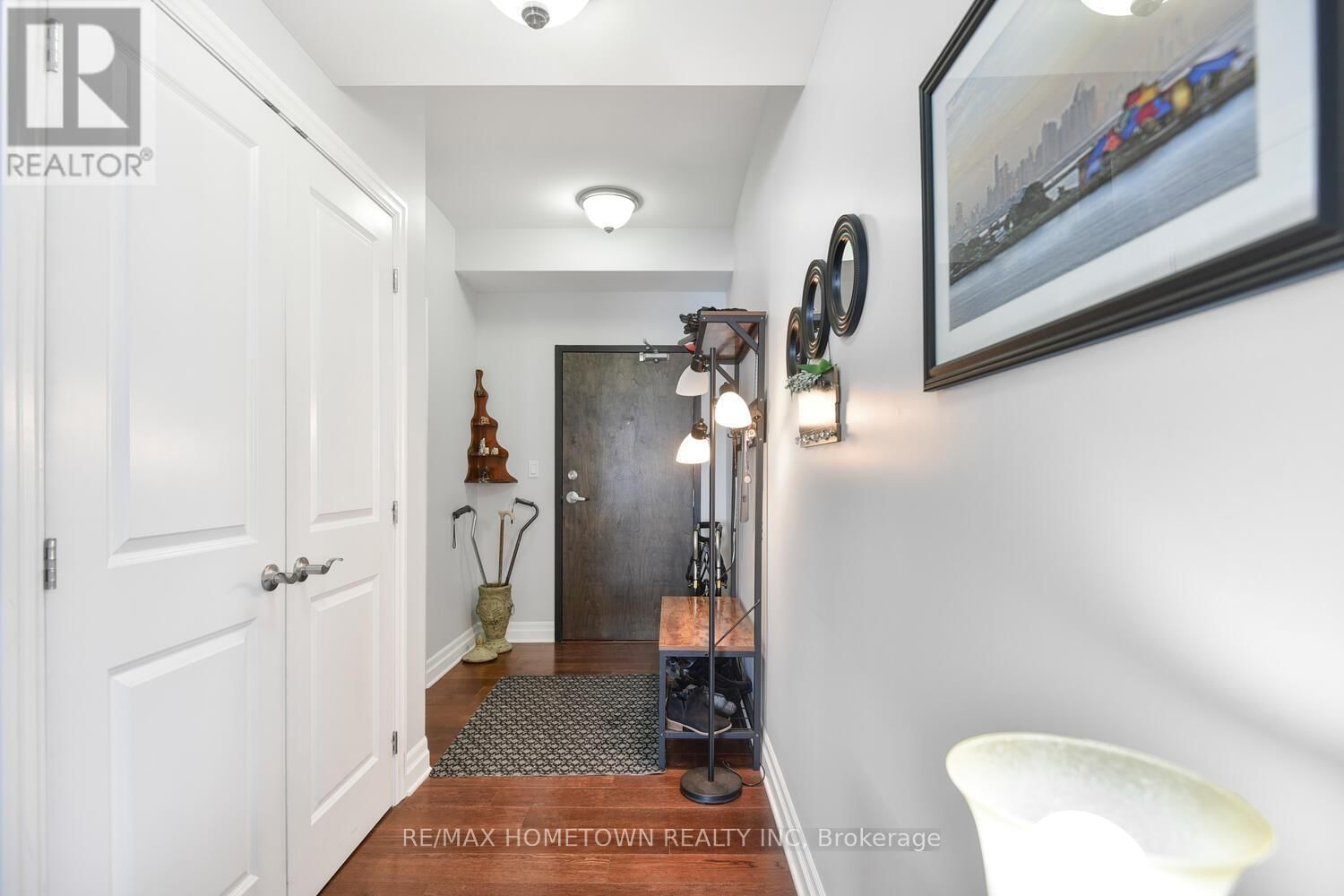 201 - 1109 MILLWOOD AVENUE Image 13