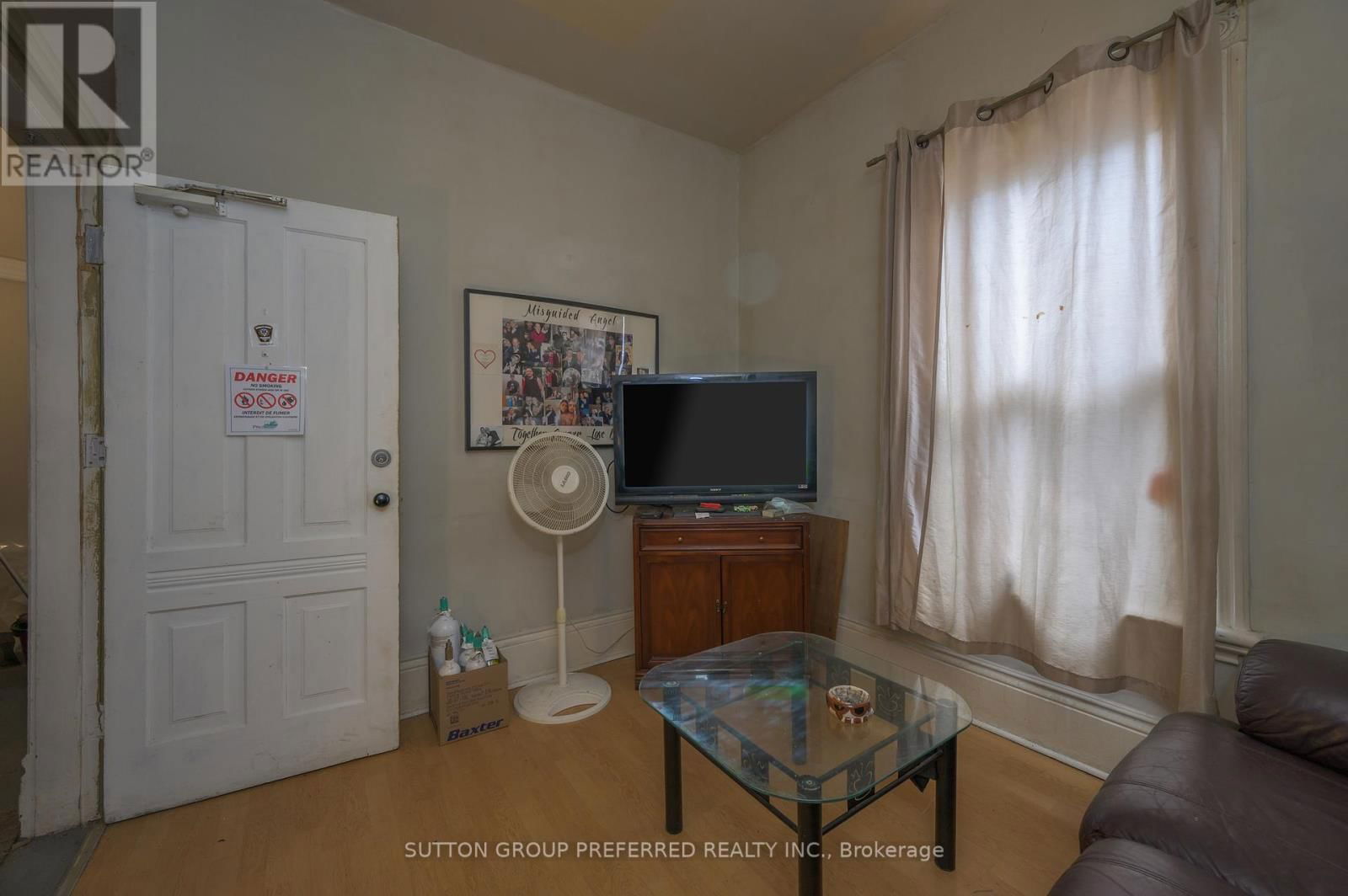 51 STANLEY STREET Image 16